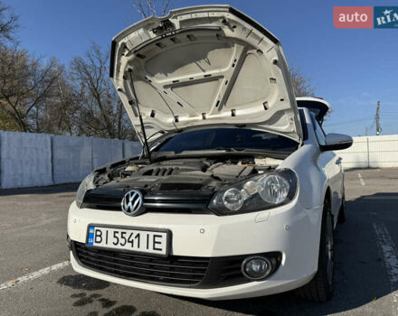 Белый Фольксваген Гольф, объемом двигателя 1.6 л и пробегом 120 тыс. км за 9500 $, фото 9 на Automoto.ua
