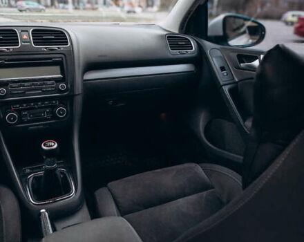 Белый Фольксваген Гольф, объемом двигателя 1.39 л и пробегом 225 тыс. км за 8199 $, фото 20 на Automoto.ua