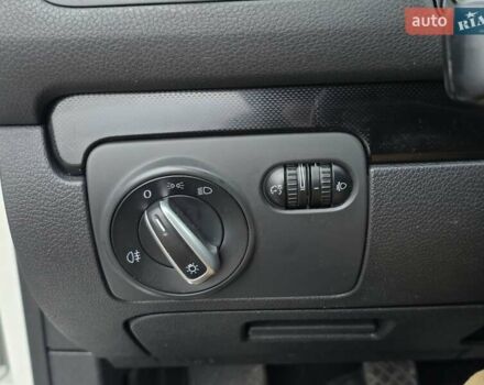 Белый Фольксваген Гольф, объемом двигателя 1.4 л и пробегом 247 тыс. км за 6799 $, фото 2 на Automoto.ua