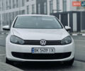 Белый Фольксваген Гольф, объемом двигателя 1.39 л и пробегом 229 тыс. км за 6800 $, фото 2 на Automoto.ua