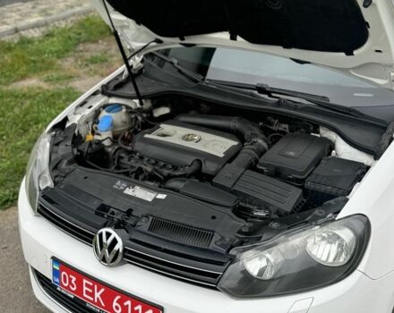 Білий Фольксваген Гольф, об'ємом двигуна 1.8 л та пробігом 250 тис. км за 7800 $, фото 12 на Automoto.ua