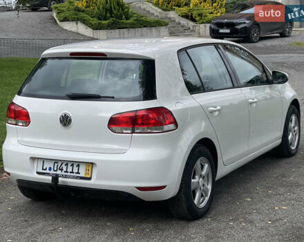Білий Фольксваген Гольф, об'ємом двигуна 1.6 л та пробігом 185 тис. км за 7799 $, фото 5 на Automoto.ua