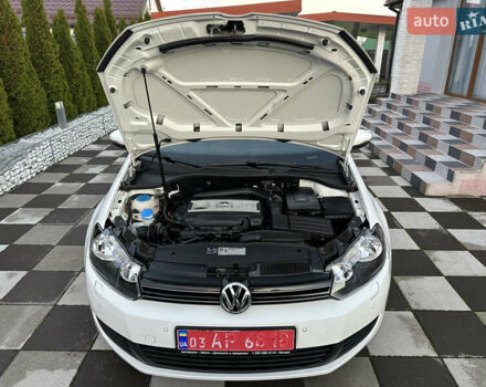 Белый Фольксваген Гольф, объемом двигателя 1.8 л и пробегом 103 тыс. км за 8500 $, фото 85 на Automoto.ua