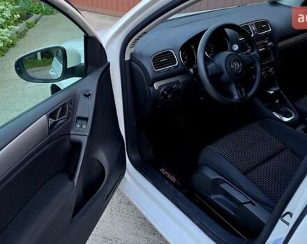 Білий Фольксваген Гольф, об'ємом двигуна 1.6 л та пробігом 119 тис. км за 9399 $, фото 41 на Automoto.ua