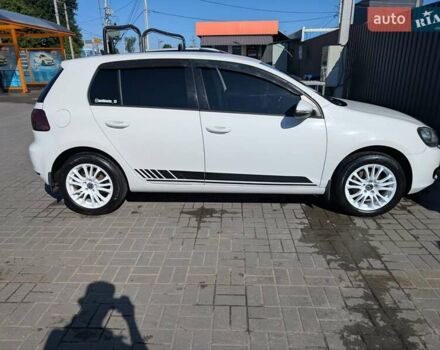 Белый Фольксваген Гольф, объемом двигателя 1.6 л и пробегом 340 тыс. км за 8000 $, фото 5 на Automoto.ua