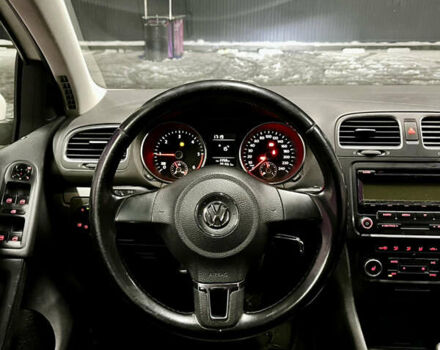 Белый Фольксваген Гольф, объемом двигателя 1.97 л и пробегом 281 тыс. км за 7400 $, фото 15 на Automoto.ua