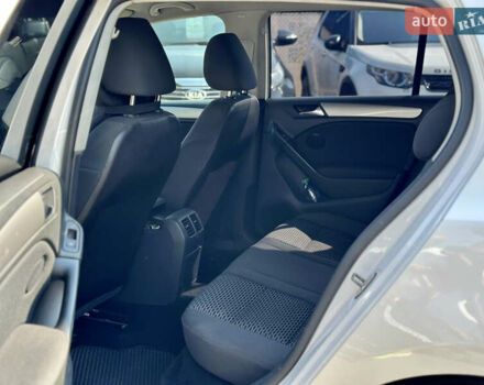 Белый Фольксваген Гольф, объемом двигателя 1.6 л и пробегом 236 тыс. км за 7300 $, фото 15 на Automoto.ua