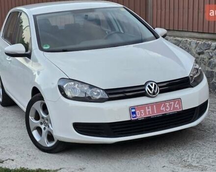Білий Фольксваген Гольф, об'ємом двигуна 1.6 л та пробігом 119 тис. км за 9399 $, фото 7 на Automoto.ua