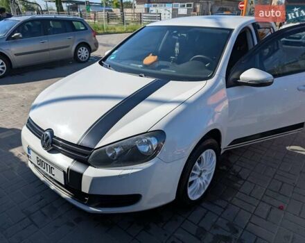 Белый Фольксваген Гольф, объемом двигателя 1.6 л и пробегом 340 тыс. км за 8000 $, фото 4 на Automoto.ua