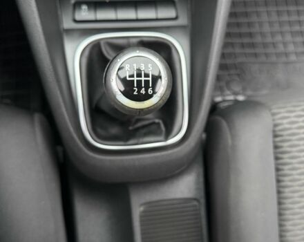 Білий Фольксваген Гольф, об'ємом двигуна 2 л та пробігом 280 тис. км за 8000 $, фото 16 на Automoto.ua