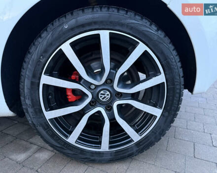 Белый Фольксваген Гольф, объемом двигателя 1.6 л и пробегом 245 тыс. км за 7700 $, фото 10 на Automoto.ua