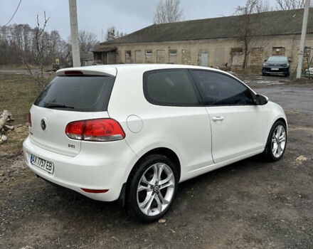 Белый Фольксваген Гольф, объемом двигателя 1.6 л и пробегом 260 тыс. км за 7500 $, фото 4 на Automoto.ua