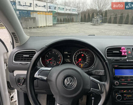 Белый Фольксваген Гольф, объемом двигателя 1.39 л и пробегом 241 тыс. км за 6500 $, фото 17 на Automoto.ua