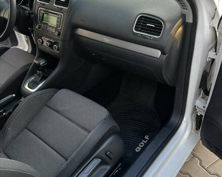 Білий Фольксваген Гольф, об'ємом двигуна 2.48 л та пробігом 268 тис. км за 9500 $, фото 15 на Automoto.ua