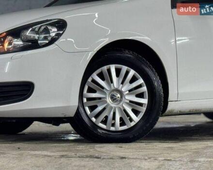 Белый Фольксваген Гольф, объемом двигателя 1.4 л и пробегом 162 тыс. км за 6800 $, фото 5 на Automoto.ua