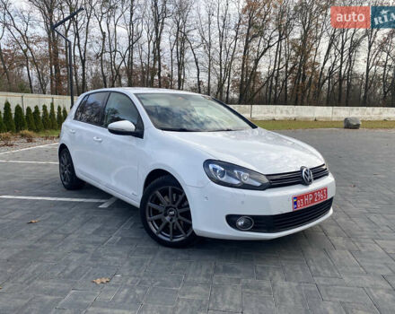 Белый Фольксваген Гольф, объемом двигателя 1.39 л и пробегом 257 тыс. км за 8900 $, фото 1 на Automoto.ua