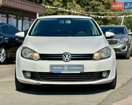 Белый Фольксваген Гольф, объемом двигателя 1.6 л и пробегом 236 тыс. км за 7300 $, фото 7 на Automoto.ua
