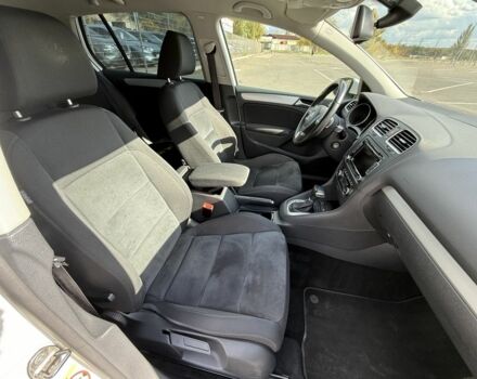 Білий Фольксваген Гольф, об'ємом двигуна 1.4 л та пробігом 183 тис. км за 8800 $, фото 5 на Automoto.ua