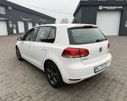 Білий Фольксваген Гольф, об'ємом двигуна 2 л та пробігом 280 тис. км за 8000 $, фото 6 на Automoto.ua