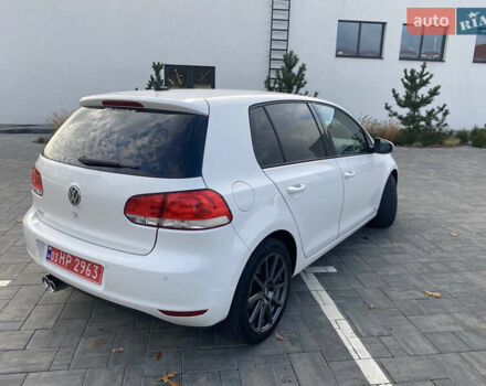 Белый Фольксваген Гольф, объемом двигателя 1.39 л и пробегом 257 тыс. км за 8900 $, фото 11 на Automoto.ua