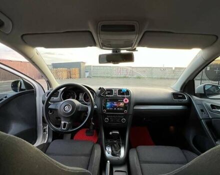 Белый Фольксваген Гольф, объемом двигателя 1.39 л и пробегом 229 тыс. км за 7800 $, фото 5 на Automoto.ua