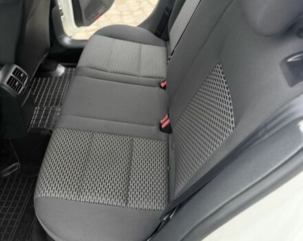 Білий Фольксваген Гольф, об'ємом двигуна 2 л та пробігом 280 тис. км за 8000 $, фото 19 на Automoto.ua