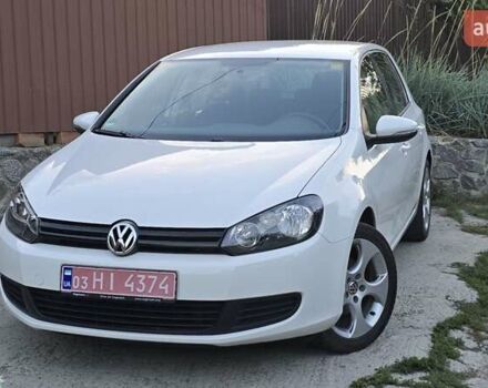 Білий Фольксваген Гольф, об'ємом двигуна 1.6 л та пробігом 119 тис. км за 9399 $, фото 4 на Automoto.ua