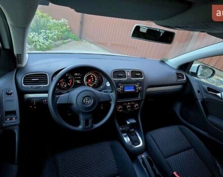 Білий Фольксваген Гольф, об'ємом двигуна 1.6 л та пробігом 119 тис. км за 9399 $, фото 1 на Automoto.ua