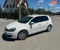 Белый Фольксваген Гольф, объемом двигателя 1.6 л и пробегом 253 тыс. км за 7000 $, фото 1 на Automoto.ua