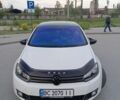 Белый Фольксваген Гольф, объемом двигателя 1.6 л и пробегом 317 тыс. км за 9000 $, фото 1 на Automoto.ua