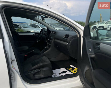 Белый Фольксваген Гольф, объемом двигателя 1.4 л и пробегом 192 тыс. км за 8700 $, фото 8 на Automoto.ua