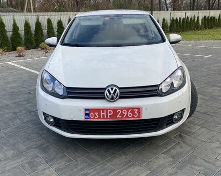 Белый Фольксваген Гольф, объемом двигателя 1.39 л и пробегом 257 тыс. км за 8900 $, фото 4 на Automoto.ua