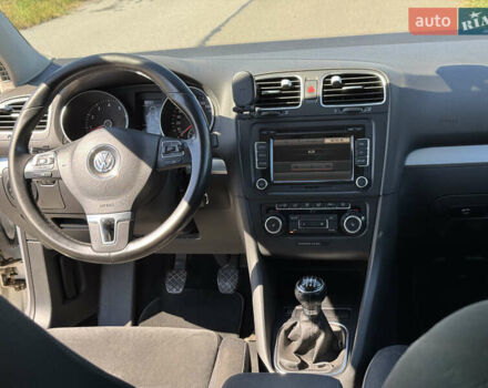 Белый Фольксваген Гольф, объемом двигателя 1.4 л и пробегом 254 тыс. км за 7200 $, фото 12 на Automoto.ua