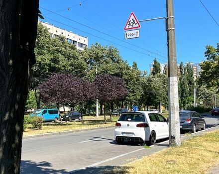 Білий Фольксваген Гольф, об'ємом двигуна 2 л та пробігом 182 тис. км за 16000 $, фото 2 на Automoto.ua