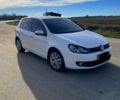 Белый Фольксваген Гольф, объемом двигателя 1.6 л и пробегом 175 тыс. км за 10000 $, фото 1 на Automoto.ua