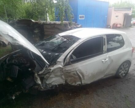 Белый Фольксваген Гольф, объемом двигателя 0 л и пробегом 200 тыс. км за 2650 $, фото 3 на Automoto.ua