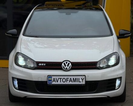 Білий Фольксваген Гольф, об'ємом двигуна 2 л та пробігом 227 тис. км за 9999 $, фото 1 на Automoto.ua