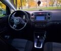 Белый Фольксваген Гольф, объемом двигателя 1.6 л и пробегом 16600 тыс. км за 9300 $, фото 5 на Automoto.ua
