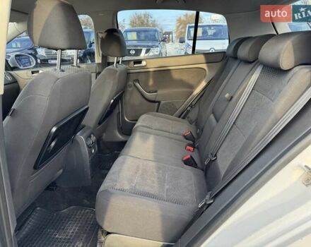 Белый Фольксваген Гольф, объемом двигателя 1.39 л и пробегом 171 тыс. км за 8500 $, фото 13 на Automoto.ua