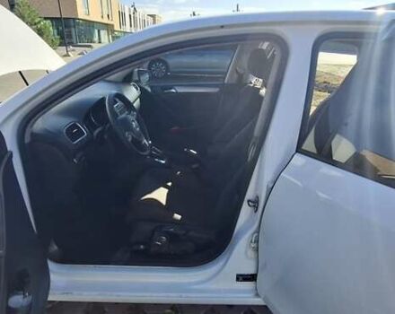 Белый Фольксваген Гольф, объемом двигателя 1.6 л и пробегом 228 тыс. км за 7800 $, фото 2 на Automoto.ua