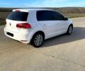 Белый Фольксваген Гольф, объемом двигателя 1.6 л и пробегом 175 тыс. км за 10000 $, фото 3 на Automoto.ua