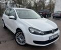 Белый Фольксваген Гольф, объемом двигателя 1.6 л и пробегом 275 тыс. км за 7300 $, фото 1 на Automoto.ua