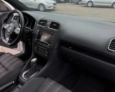 Білий Фольксваген Гольф, об'ємом двигуна 2 л та пробігом 227 тис. км за 9999 $, фото 7 на Automoto.ua