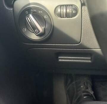 Белый Фольксваген Гольф, объемом двигателя 1.39 л и пробегом 225 тыс. км за 8299 $, фото 17 на Automoto.ua