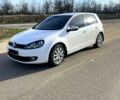 Белый Фольксваген Гольф, объемом двигателя 1.6 л и пробегом 175 тыс. км за 10000 $, фото 1 на Automoto.ua