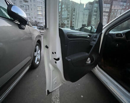 Білий Фольксваген Гольф, об'ємом двигуна 1.6 л та пробігом 265 тис. км за 7900 $, фото 4 на Automoto.ua