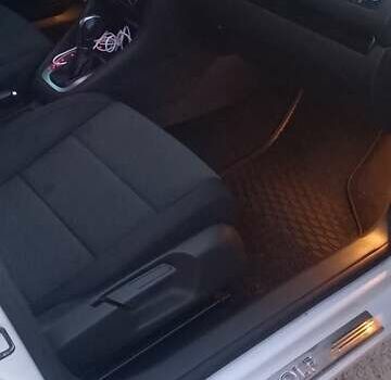 Белый Фольксваген Гольф, объемом двигателя 1.39 л и пробегом 225 тыс. км за 8299 $, фото 7 на Automoto.ua