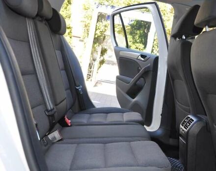 Белый Фольксваген Гольф, объемом двигателя 1.39 л и пробегом 132 тыс. км за 8800 $, фото 17 на Automoto.ua