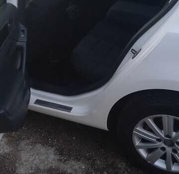 Белый Фольксваген Гольф, объемом двигателя 1.39 л и пробегом 225 тыс. км за 8299 $, фото 4 на Automoto.ua