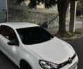 Білий Фольксваген Гольф, об'ємом двигуна 2 л та пробігом 214 тис. км за 10899 $, фото 5 на Automoto.ua